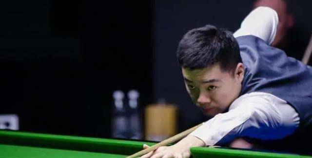 马斯则频频 马斯则频频